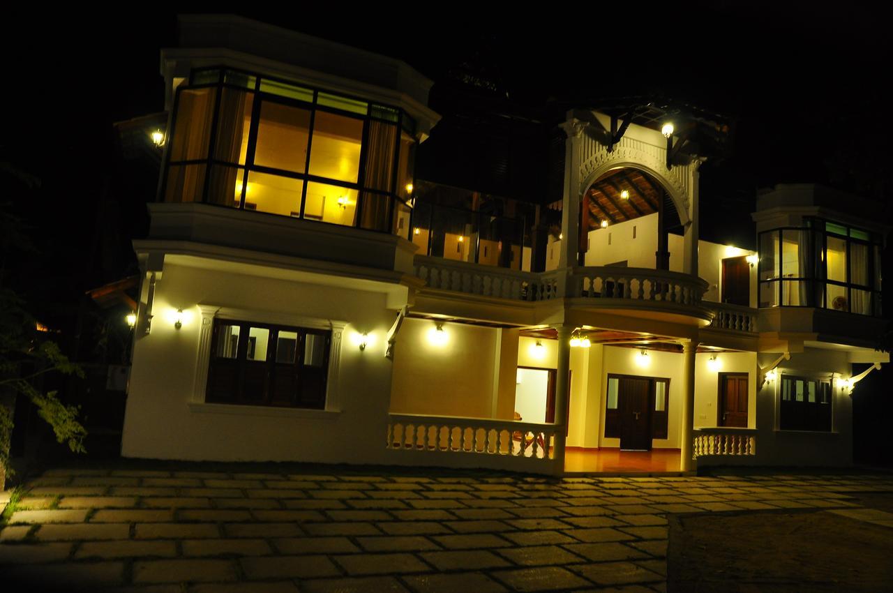 Palm Beach Villa Черай Бийч Екстериор снимка